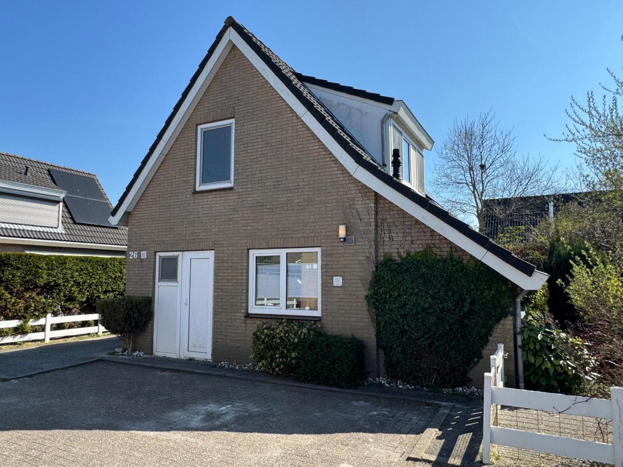 Huebsches Ferienhaus In Ouddorp - Fusslaeufig Zum Strand Und Zentrum Exterior photo